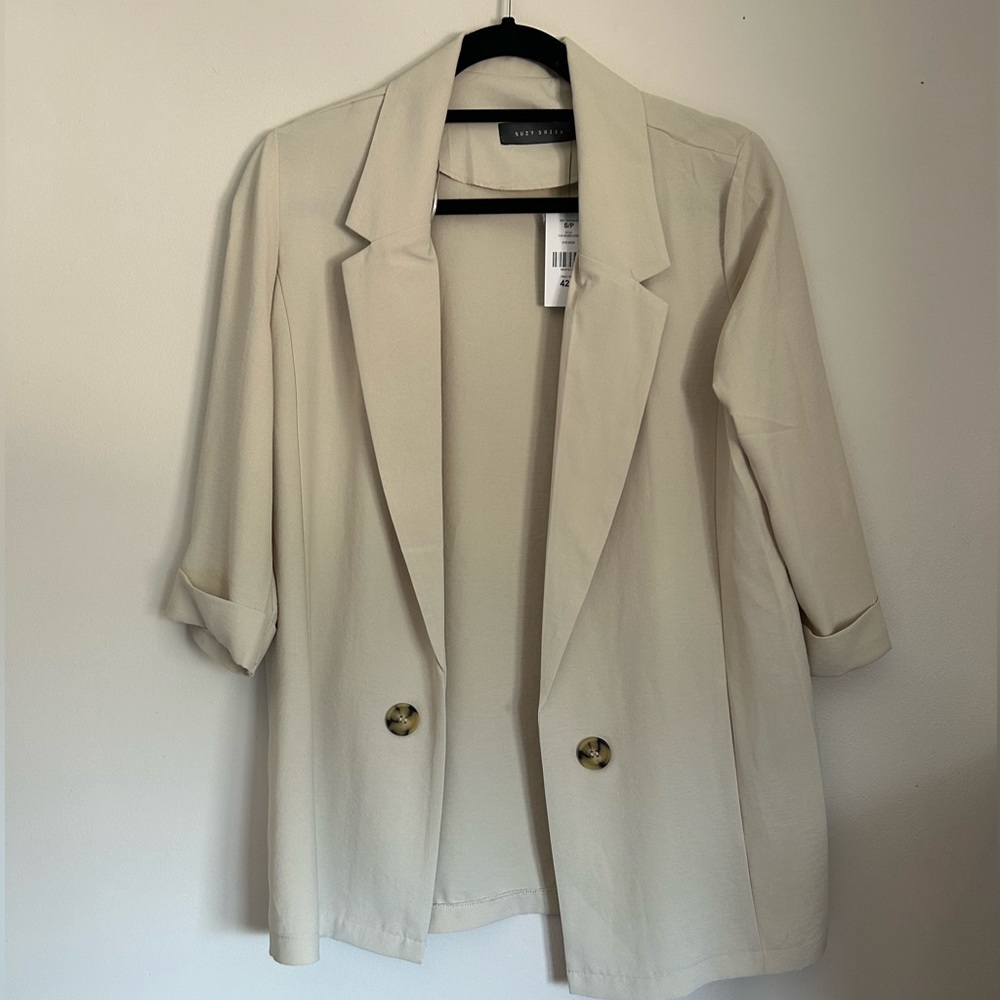 🆕 DYNAMITE Lightweight Blazer
